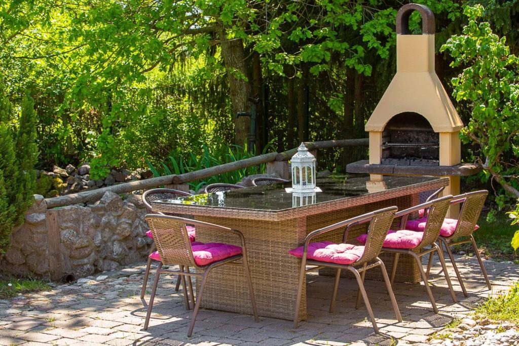 Ferienwohnung Am Walnussbaum Parchtitz Екстериор снимка