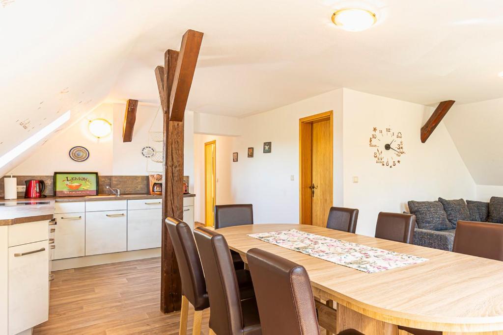 Ferienwohnung Am Walnussbaum Parchtitz Екстериор снимка